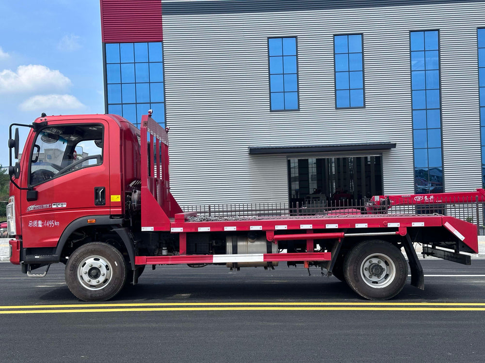 Howo 4x2 Flatbed Transport Truck Diesel Excavator Carrier Truck