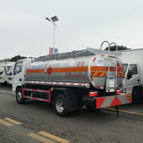 Dongfeng 4*2 4400L oil tank truck
